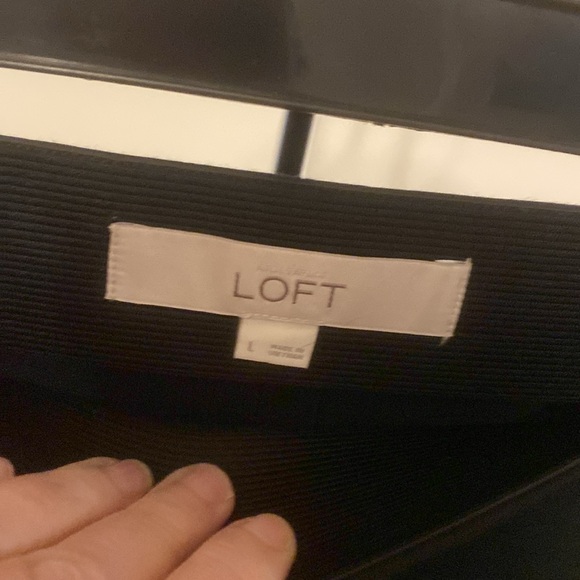 Loft Skirt - Picture 2 of 4